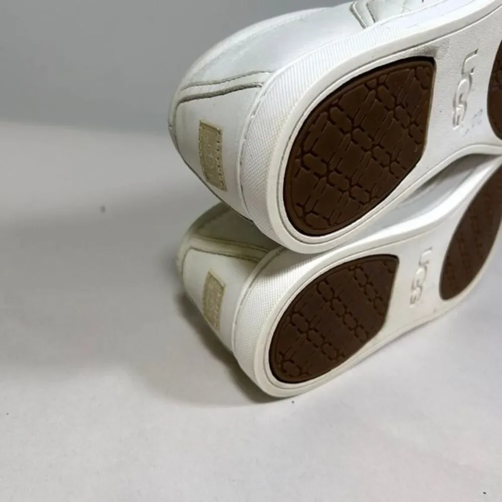 UGG Leather Quilted‎ Slip On Shoe Sneakers Womens 10 White